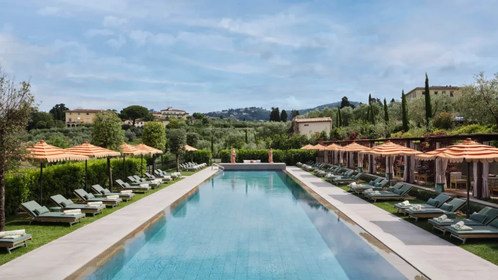 Pool view at the Collegio alla Querce in Florence